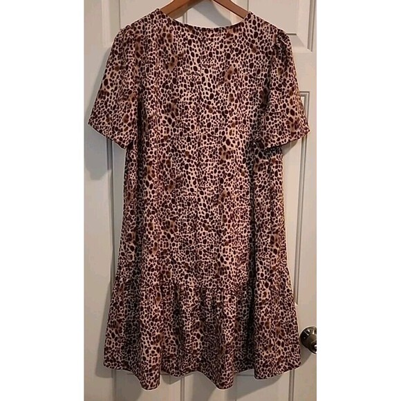 A New Day Animal Print Dress Large Midi V-Neck Pleated Flowy - Picture 8 of 8